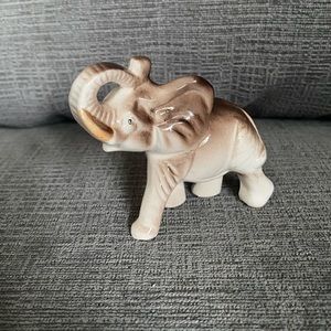 Vtg ceramic brown/white elephant figurine Japan